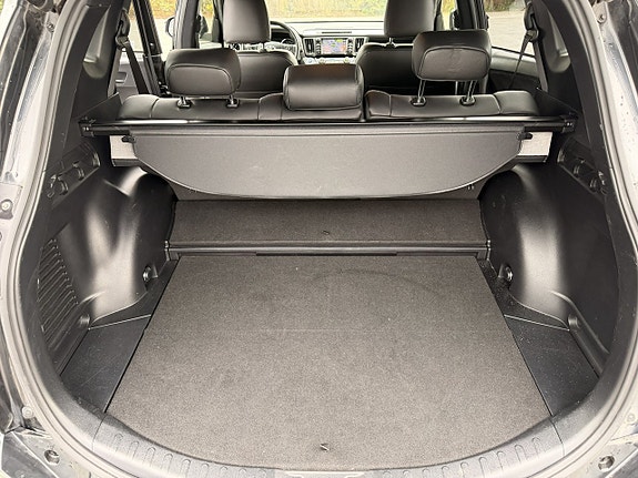 Toyota RAV4 24 of 25