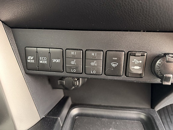 Toyota RAV4 20 of 25
