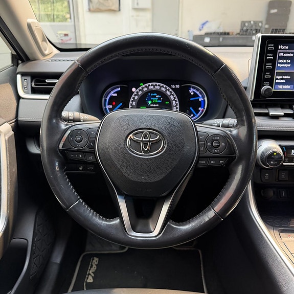 Toyota RAV4 10 of 11