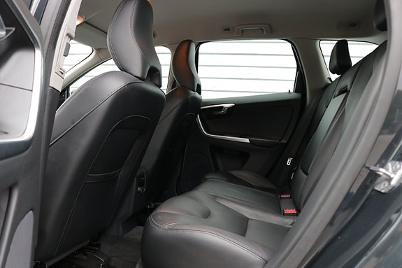 Volvo XC60 22 of 25