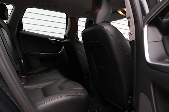 Volvo XC60 21 of 25