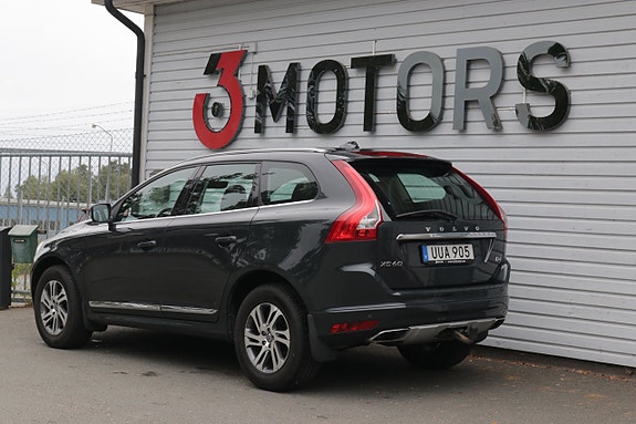 Volvo XC60 17 of 25