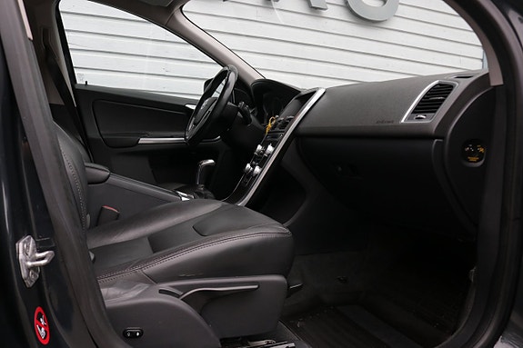 Volvo XC60 20 of 25
