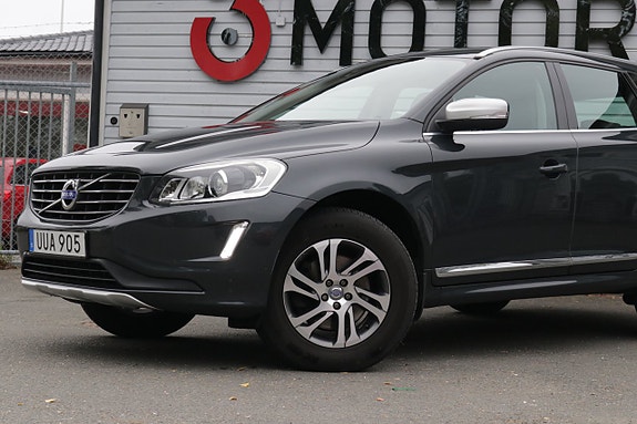 Volvo XC60 2 of 25