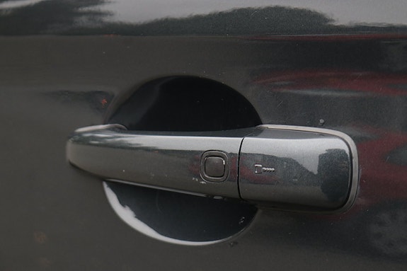 Volvo XC60 12 of 25