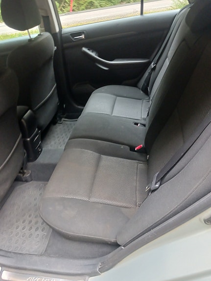 Toyota Avensis 5 of 5