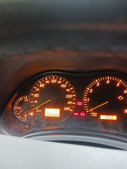 Toyota Avensis 4 of 5