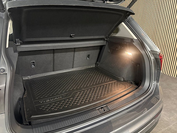 Volkswagen Tiguan 18 of 29
