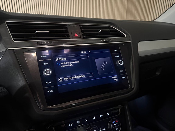 Volkswagen Tiguan 27 of 29