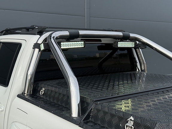 Volkswagen Amarok 6 of 30