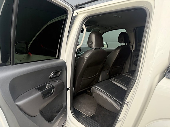 Volkswagen Amarok 21 of 30