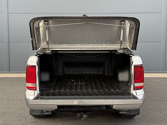 Volkswagen Amarok 9 of 30