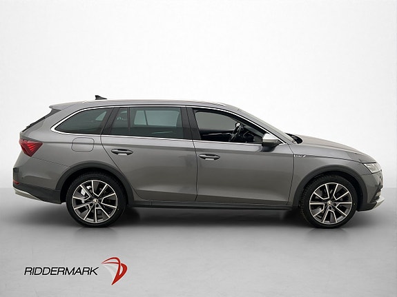 Skoda Octavia Scout 8 of 30