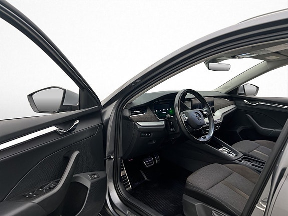 Skoda Octavia Scout 12 of 30
