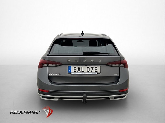 Skoda Octavia Scout 5 of 30