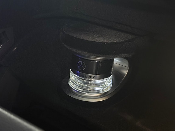 Mercedes-Benz C63 28 of 30