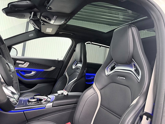 Mercedes-Benz C63 11 of 30