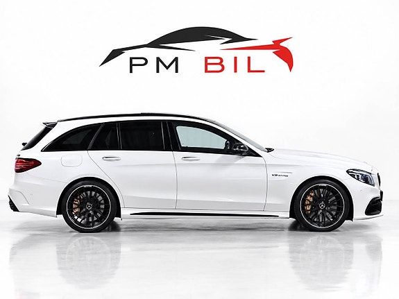 Mercedes-Benz C63 6 of 30