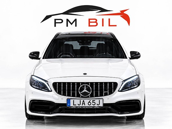 Mercedes-Benz C63 7 of 30