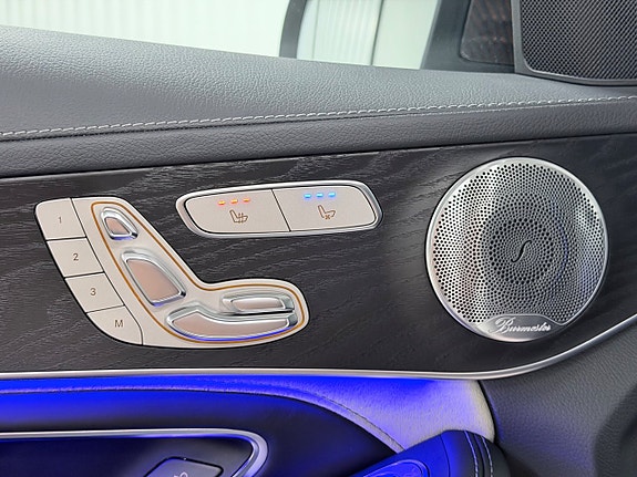 Mercedes-Benz C63 13 of 30