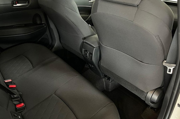 Toyota Corolla Cross 7 of 21