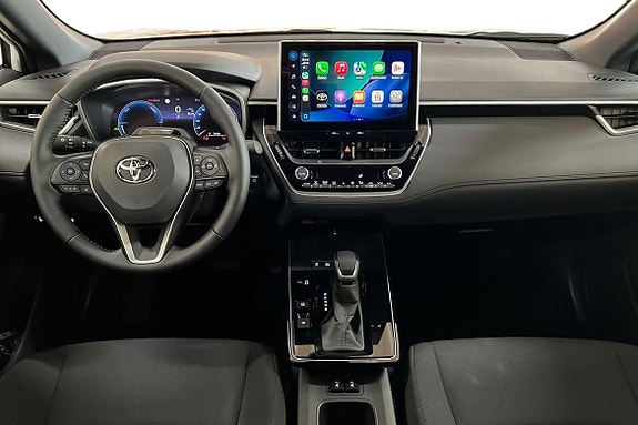 Toyota Corolla Cross 8 of 21