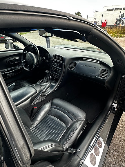 Chevrolet Corvette 7 of 7