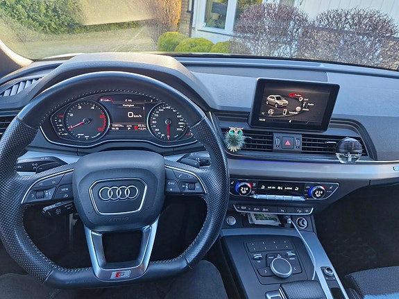 Audi Q5 3 of 5