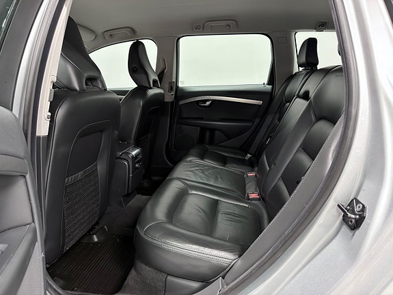Volvo XC70 23 of 25