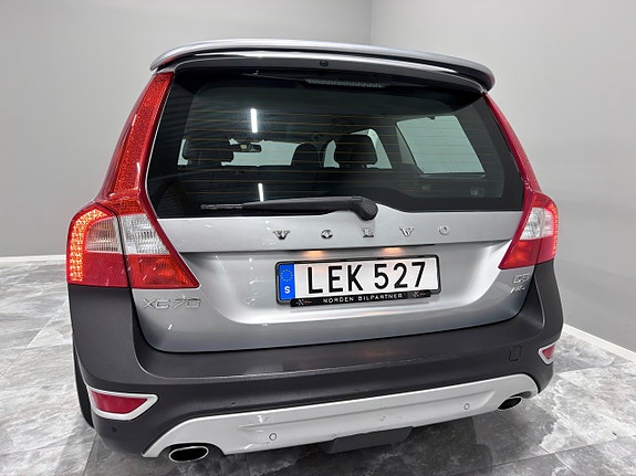 Volvo XC70 6 of 25