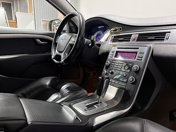 Volvo XC70 19 of 25