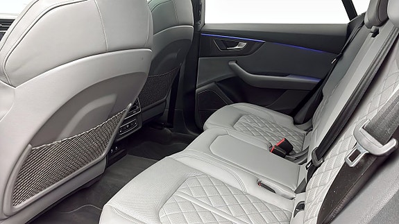 Audi Q8 12 of 14