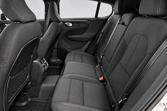 Volvo C40 10 of 24