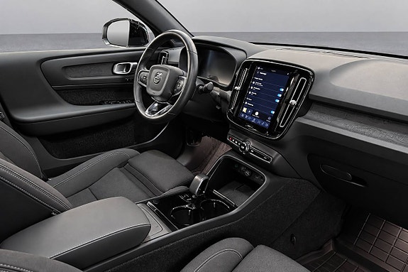 Volvo C40 13 of 24