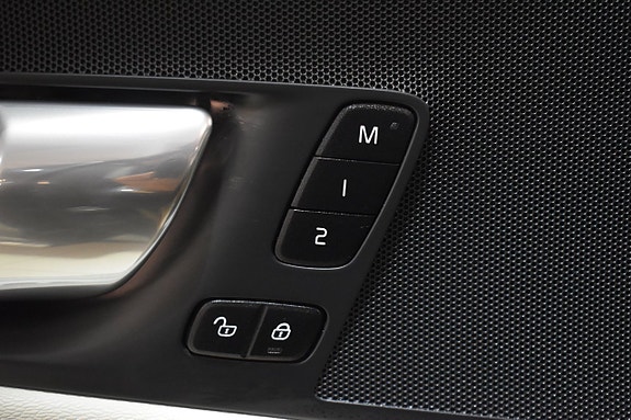 Volvo XC60 18 of 25