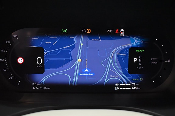 Volvo XC60 14 of 25