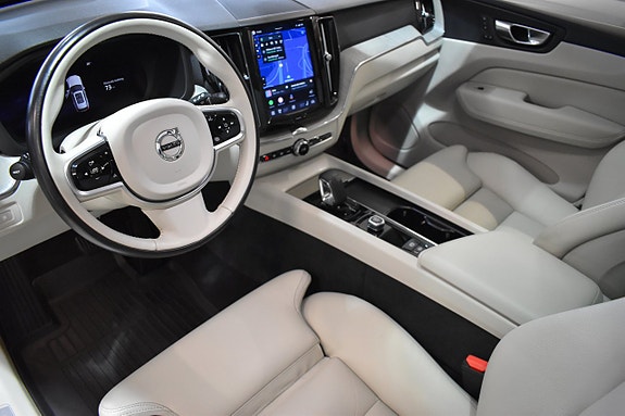 Volvo XC60 9 of 25
