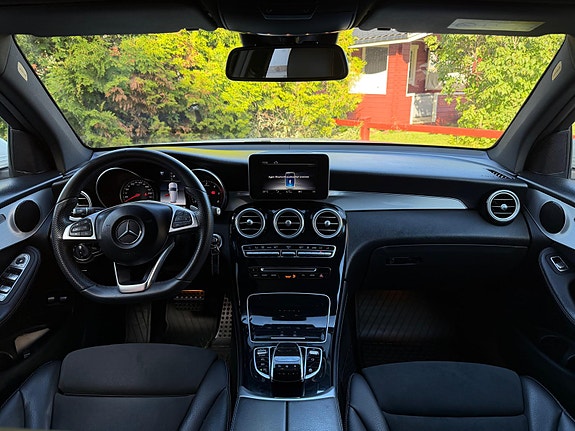 Mercedes-Benz GLC220 d 6 of 9
