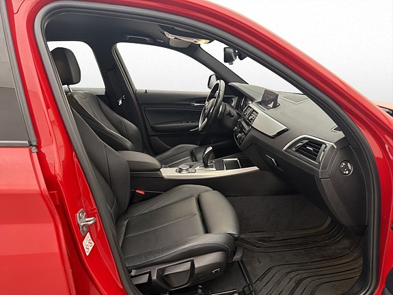 BMW 120i 11 of 28