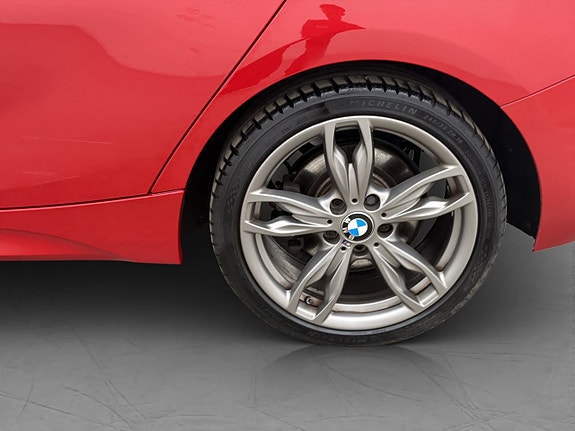 BMW 120i 27 of 28