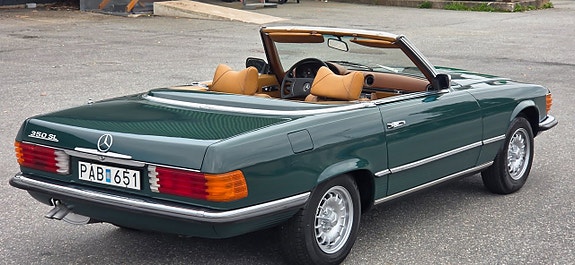 Mercedes-Benz SL350 18 of 28