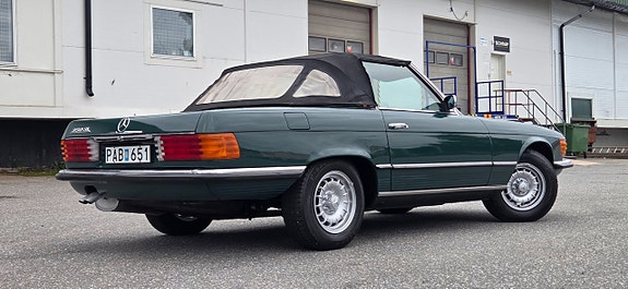 Mercedes-Benz SL350 21 of 28