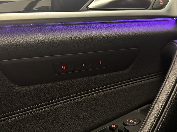 BMW 540i 12 of 30