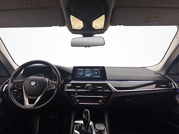 BMW 540i 13 of 30