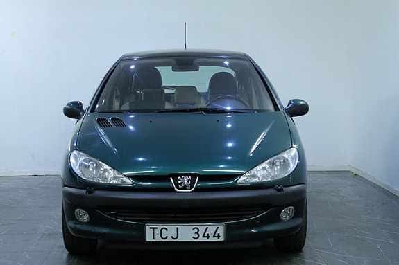Peugeot 206 3 of 14
