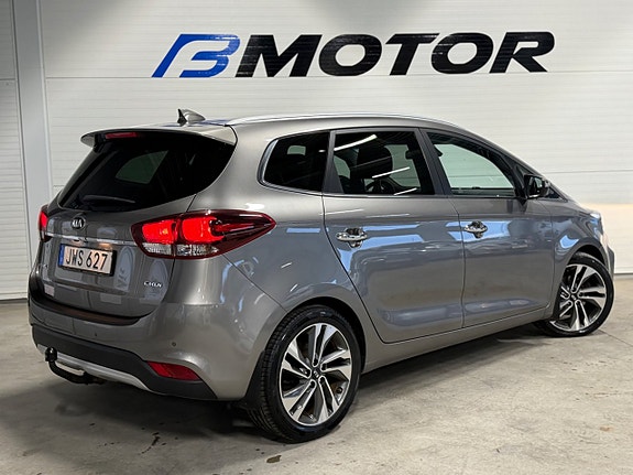 Kia Carens 3 of 15