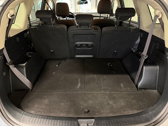 Kia Carens 14 of 15