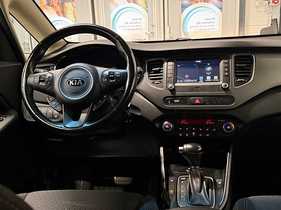 Kia Carens 6 of 15