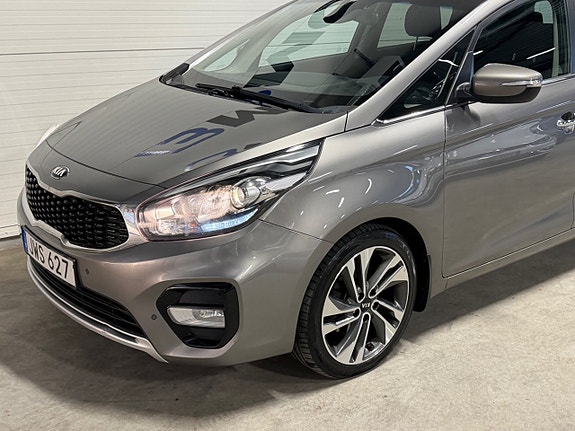 Kia Carens 12 of 15