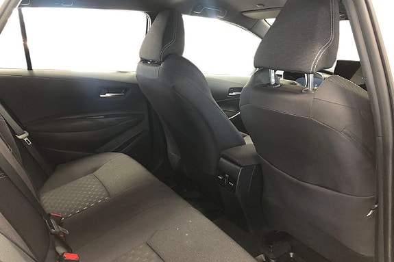Toyota Corolla 9 of 21